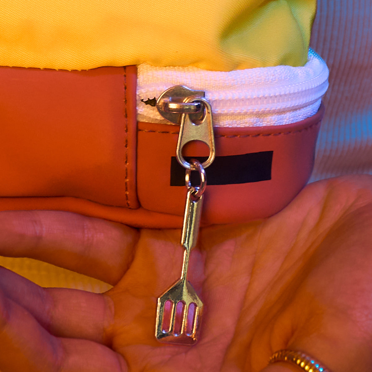 Estuche Bob Esponja Corbatita