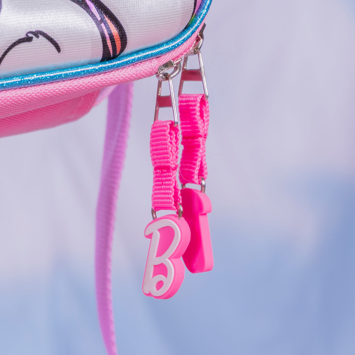 Set Mochila, Lonchera y Estuchera Barbie Kitty Vibes