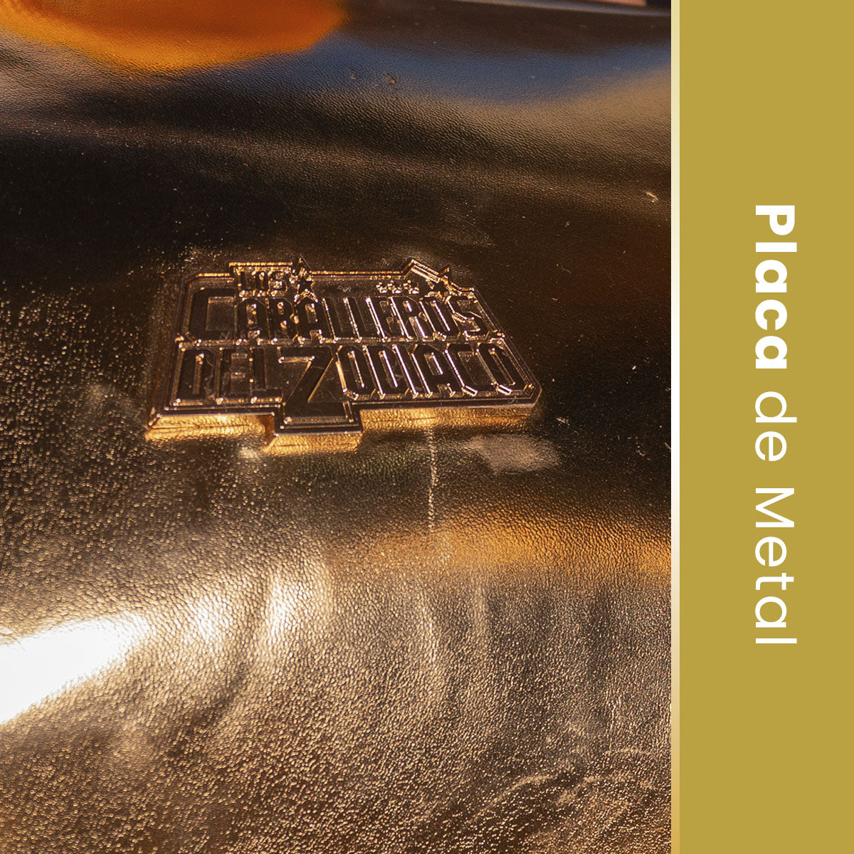 Mochila Armadura Dorada Caballeros del Zodiaco