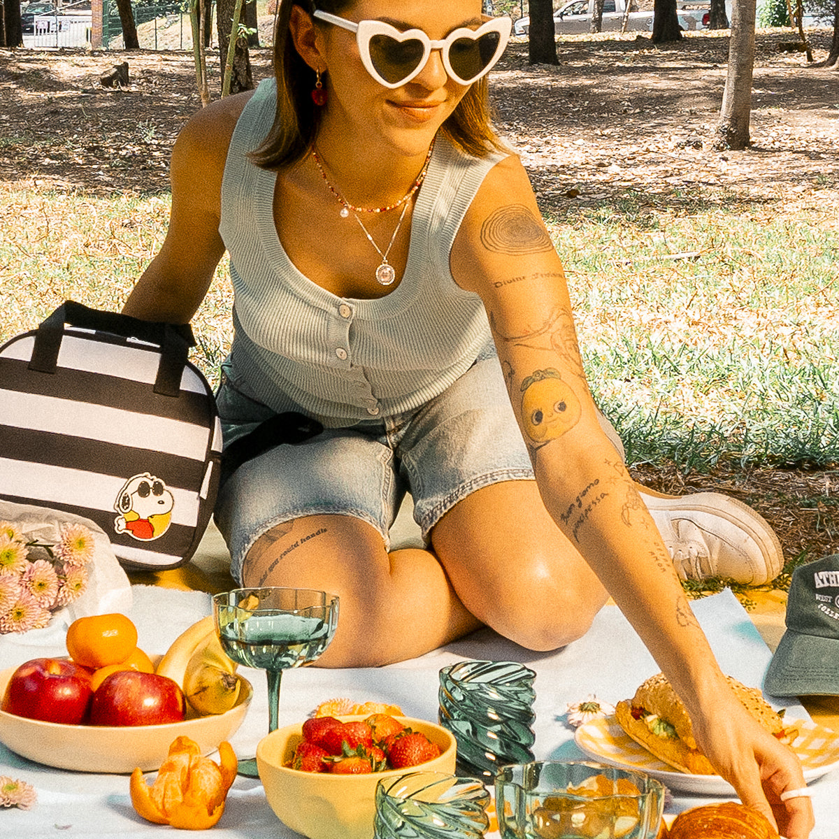 Lonchera Peanuts Snoopy Black and White