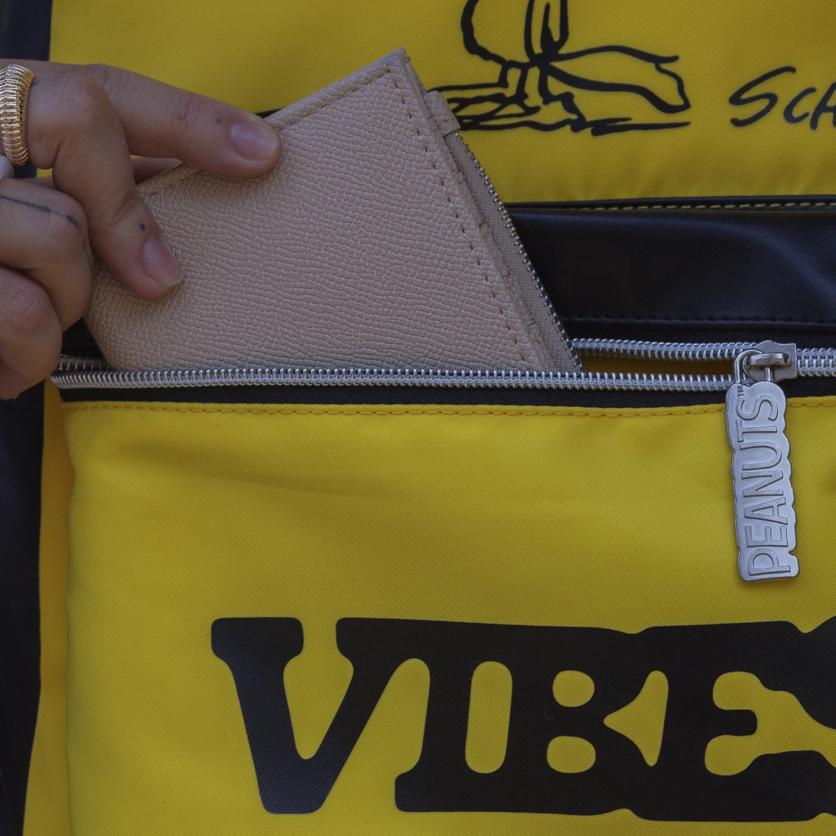 Mochila Peanuts Woodstock Good Vibes