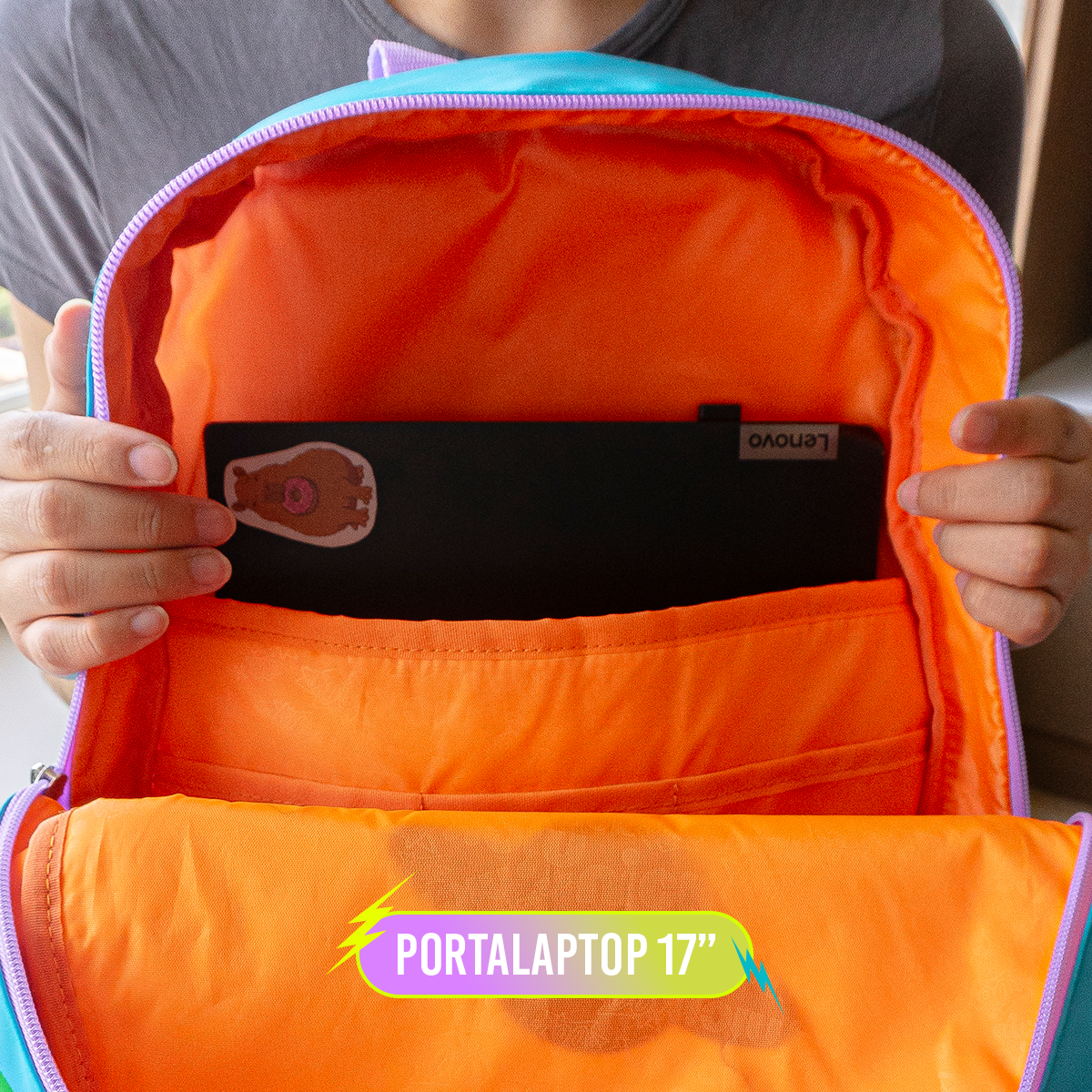 Mochila Rugrats Carlitos con Lapicera