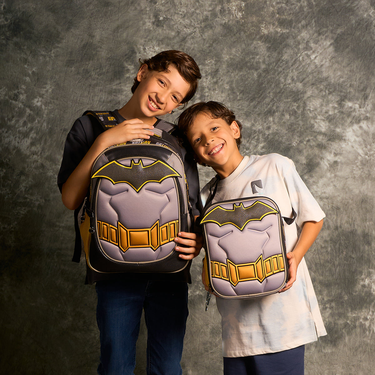 Set Mochila, Lonchera y Estuchera Escolar Batman Hero Armor