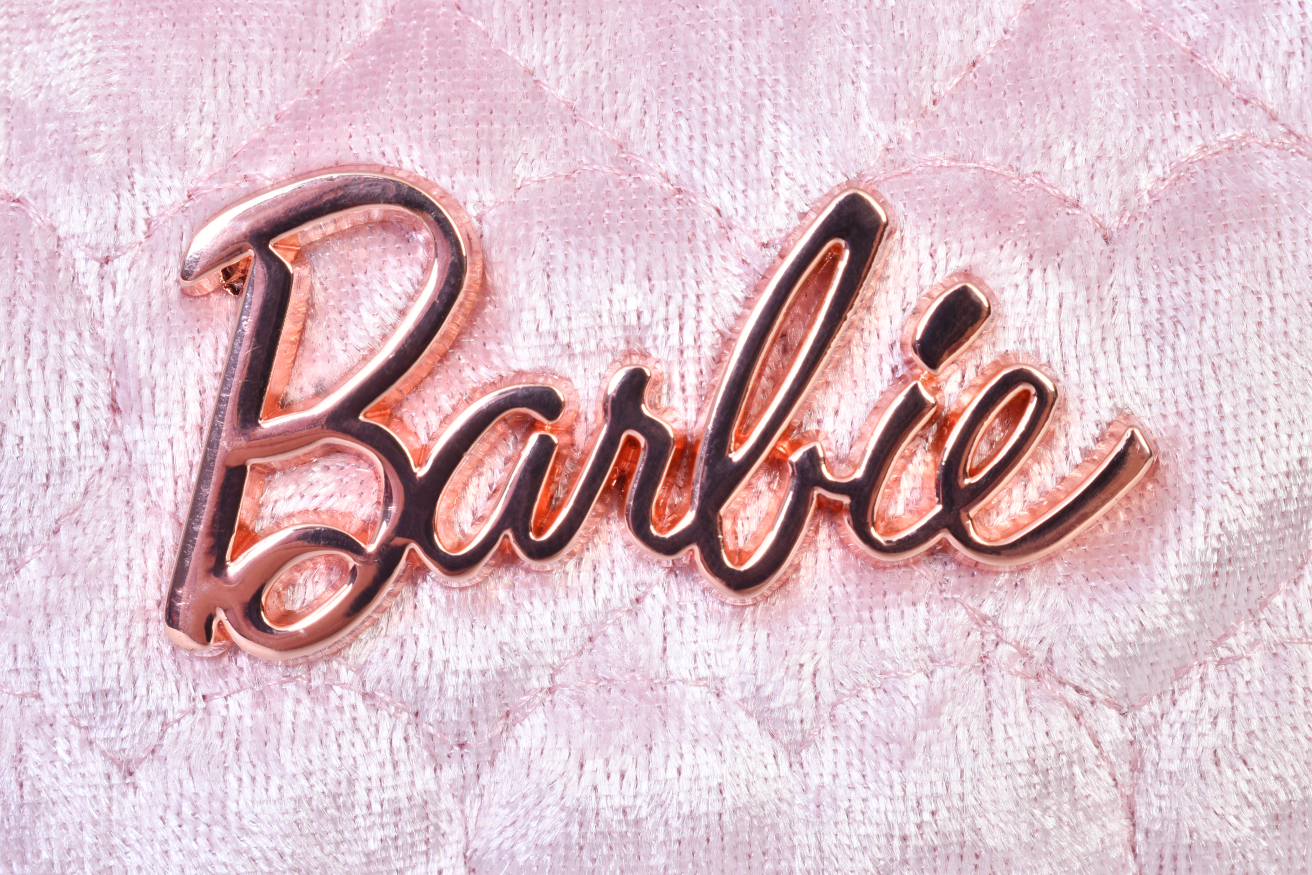 Cosmetiquera Barbie Rosa Corazones