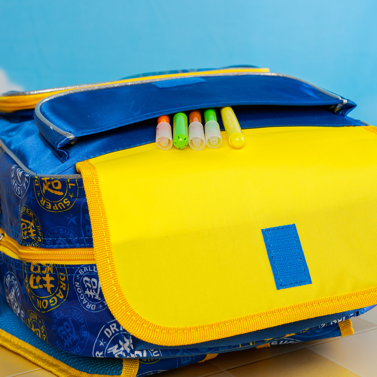 Set Mochila y Estuchera Escolar Dragon Ball Goku SSJ Blue Lenticular