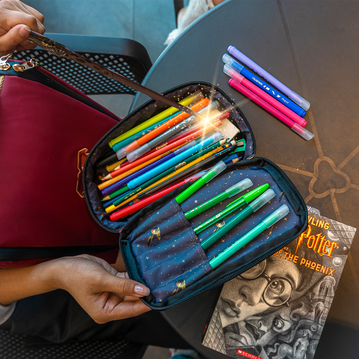 Estuche Gryffindor Hogwarts Legacy