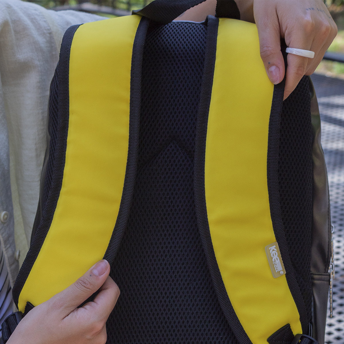 Mochila Peanuts Woodstock Good Vibes